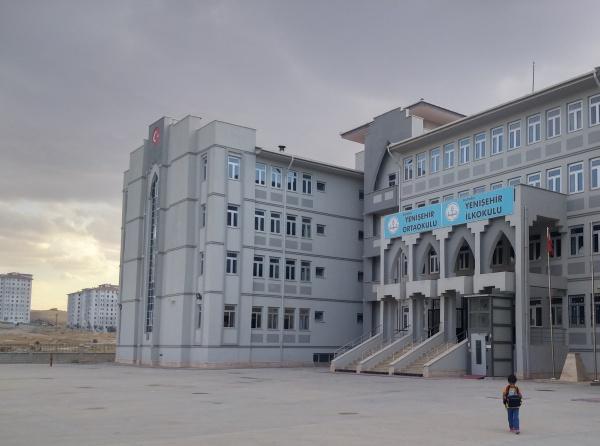 Yenişehir İlkokulu Fotoğrafı